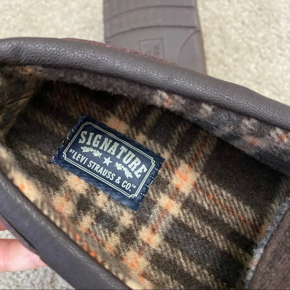 Signature Levi Strauss Brown Plaid House Slippers - Picture 7 of 12